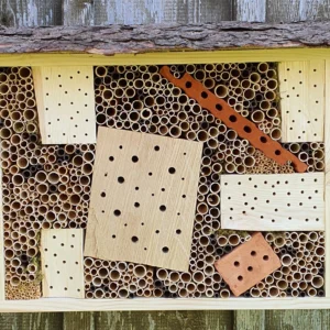 Insektenhotel Mittel